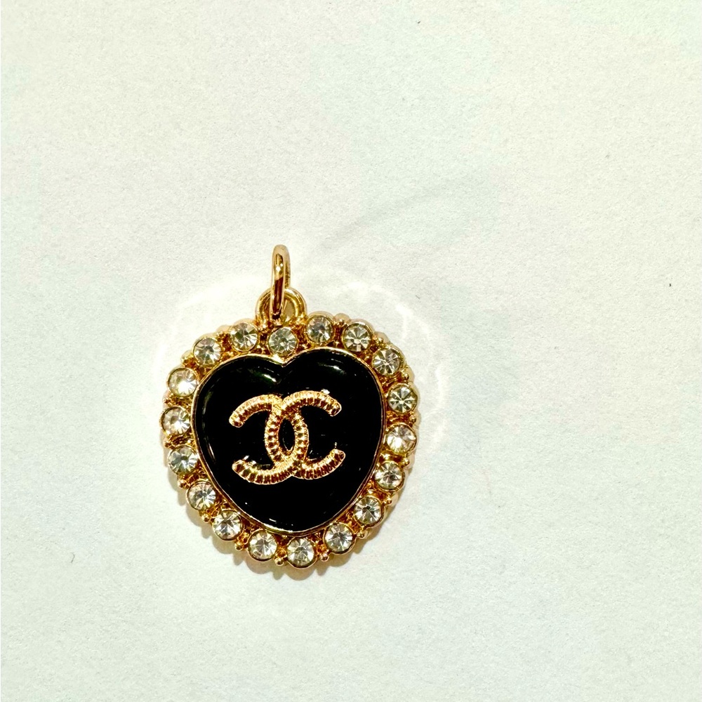Heart shape pendant